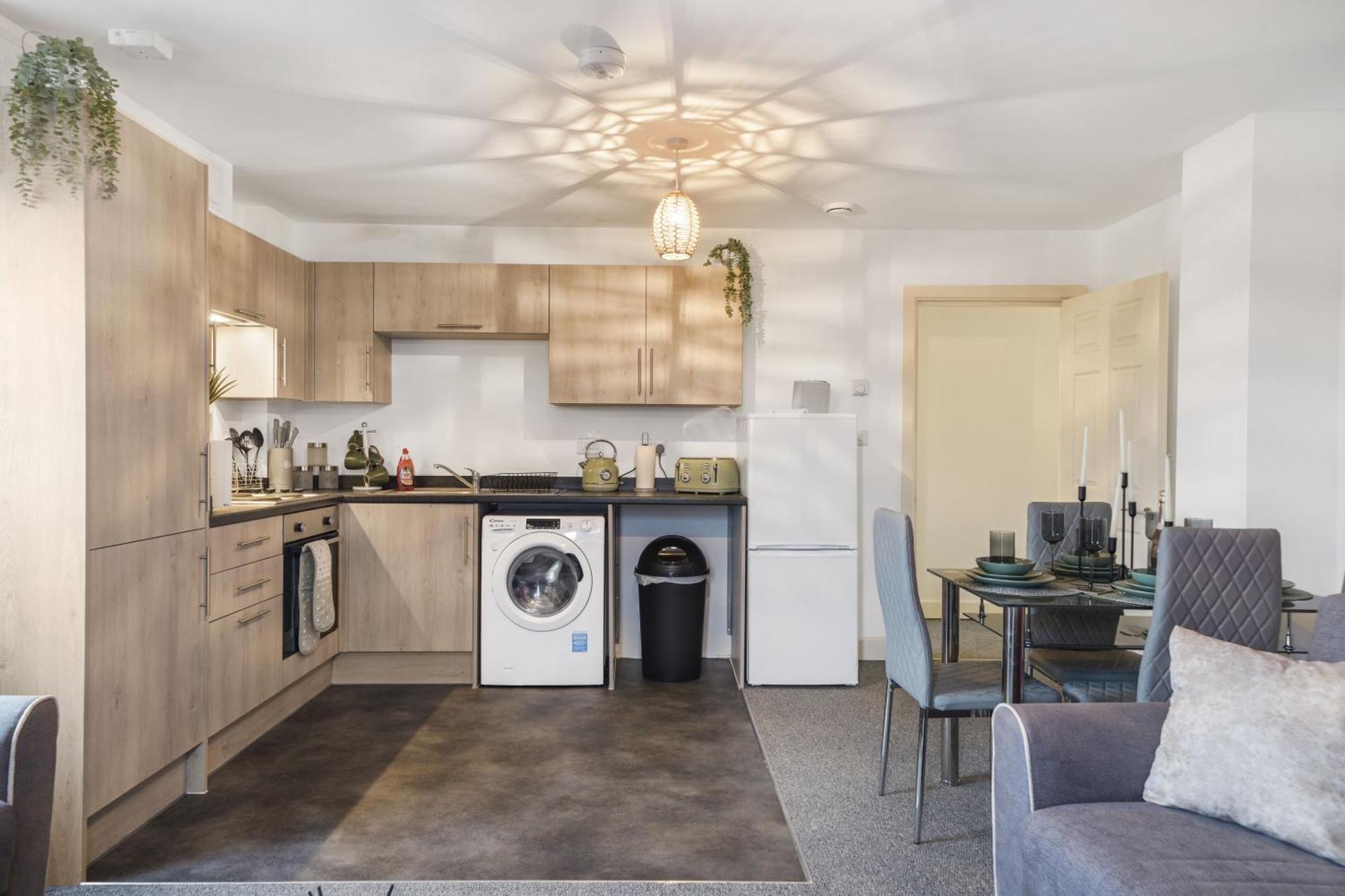 Livestay-New Private Apartment Building Minutes From Heathrow Slough Exterior foto